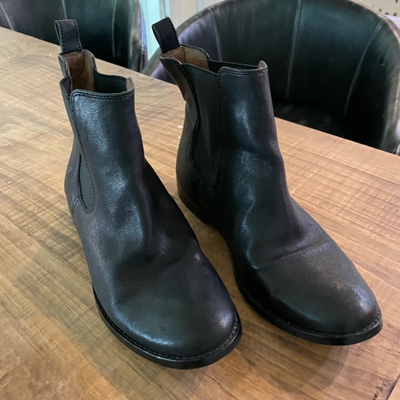 Frye Chelsea boots - Picture 6 of 8
